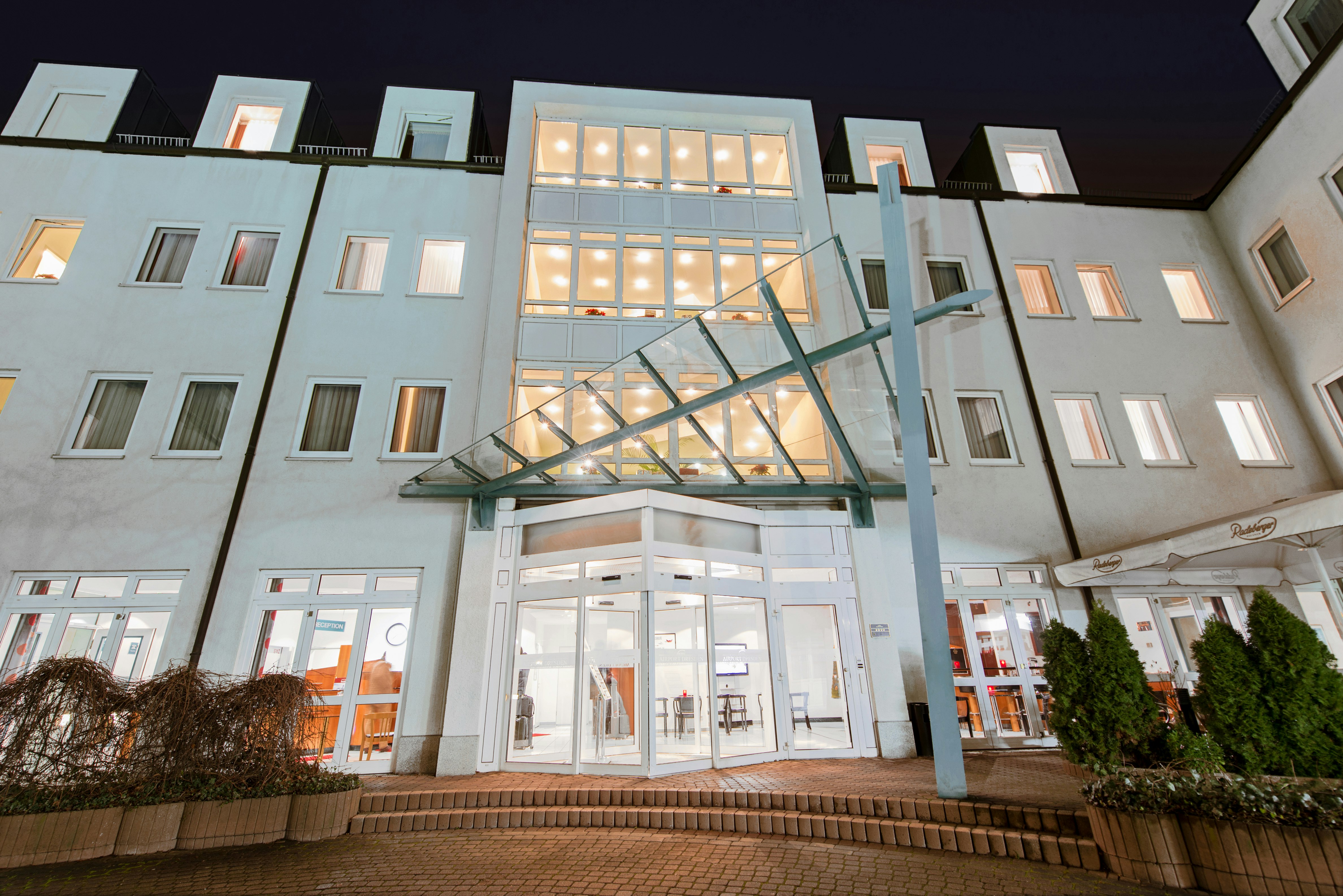 DORMERO HOTEL DRESDEN AIRPORT(FORMERLY AIRPORT HOTEL DRESDEN) photo2
