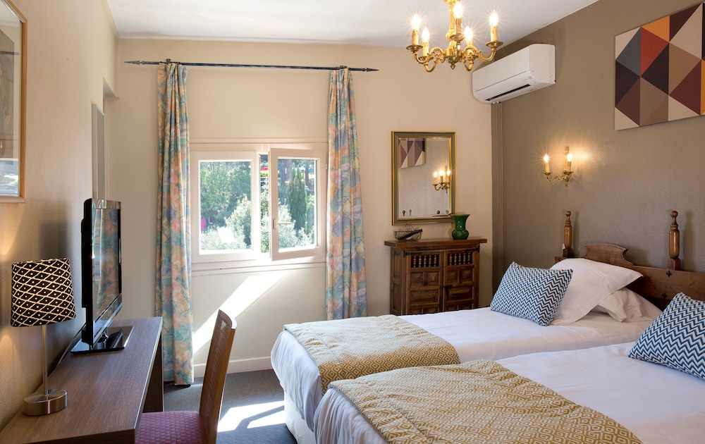 Hotel Le Mas Des Citronniers 24/48