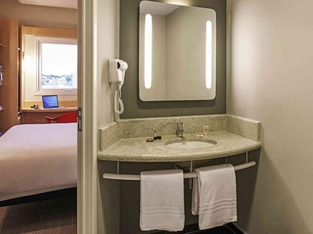 Ibis Jatai Hotel 50/50