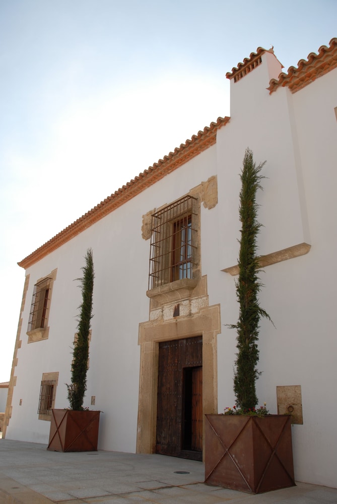 Hospes Palacio de Arenales Spa 2/68