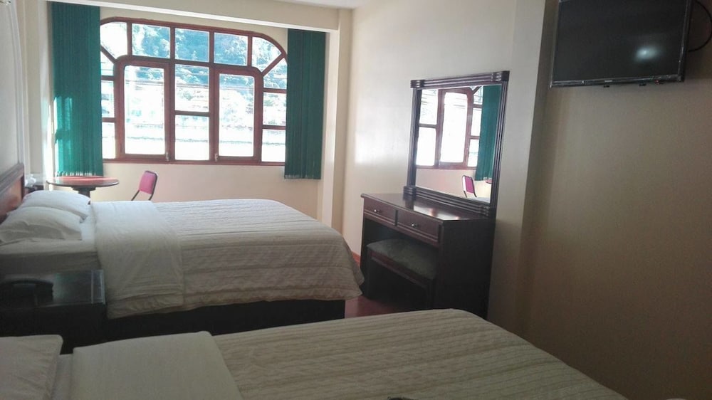 Hotel Donde Marcelo 35/68