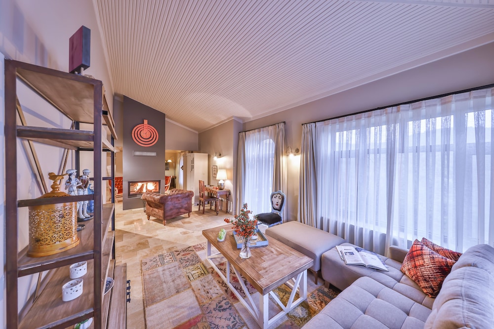 Cetmihan Hotel 24/50