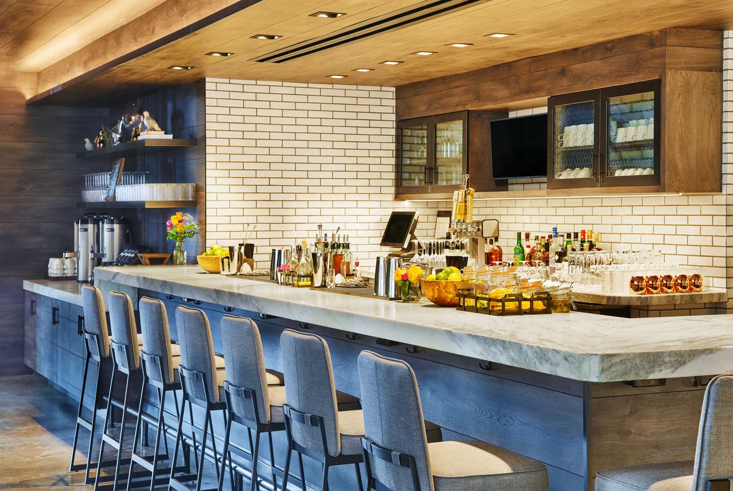 restaurant cafeteria