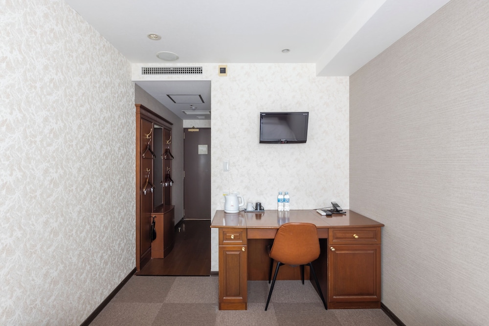 New Osaka Hotel Shinsaibashi 64/67