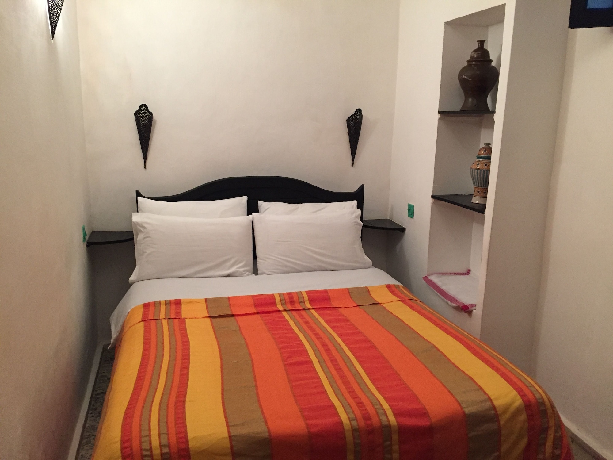 AZUL, STANDARD, TWIN BEDS