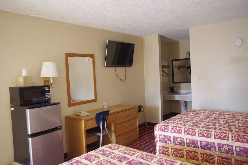 Economy Inn 23/45