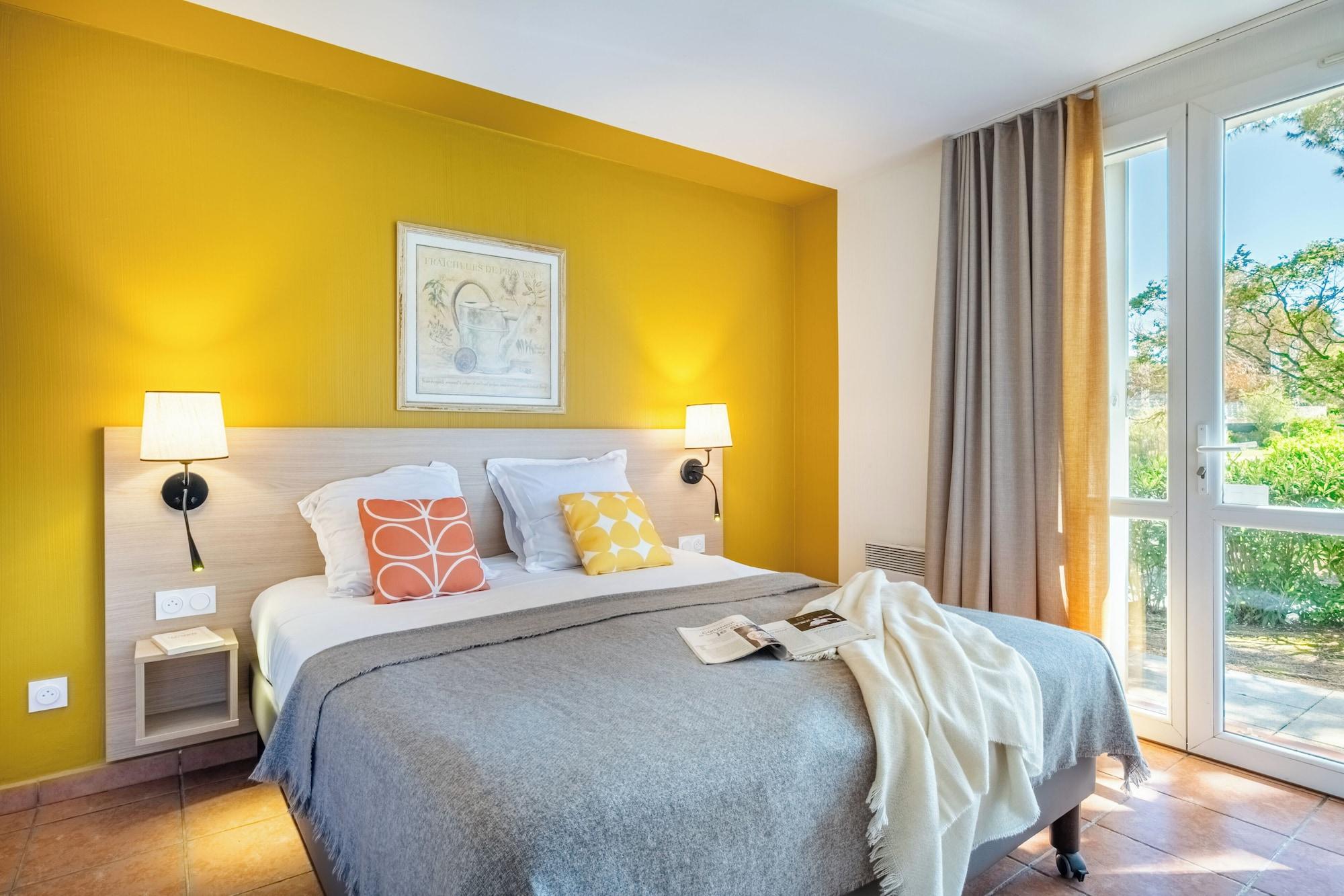 2 Bedrooms, Apartment, Terrace, Garden Floor