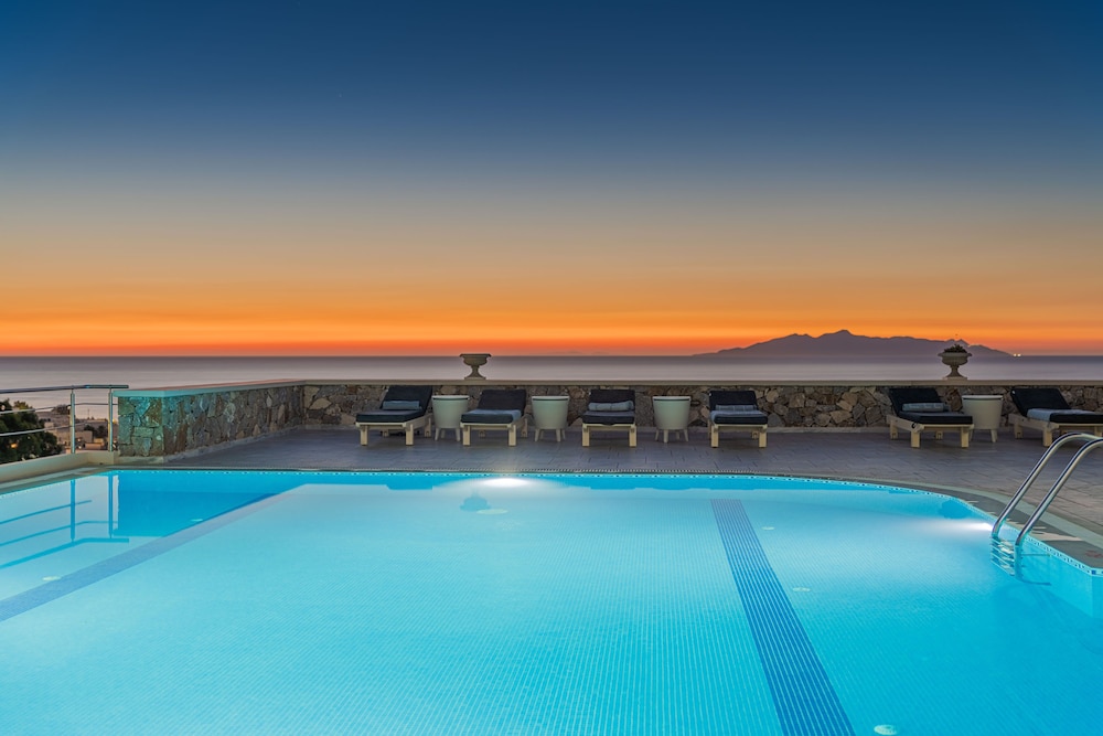 Epavlis Hotel And Spa 46/50
