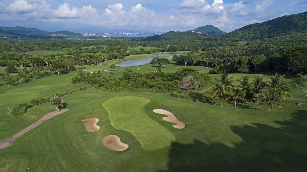El Corazon Resort 33/48