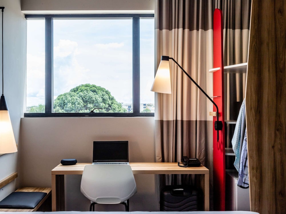 Ibis Palmas Avenida Jk Hotel 47/51