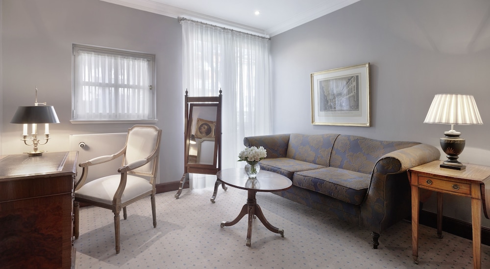 Schlosshotel Berlin 42/59