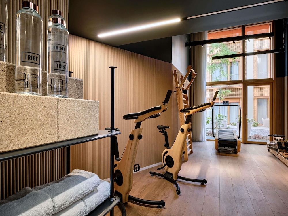 TRIBE Paris Pantin 22/50