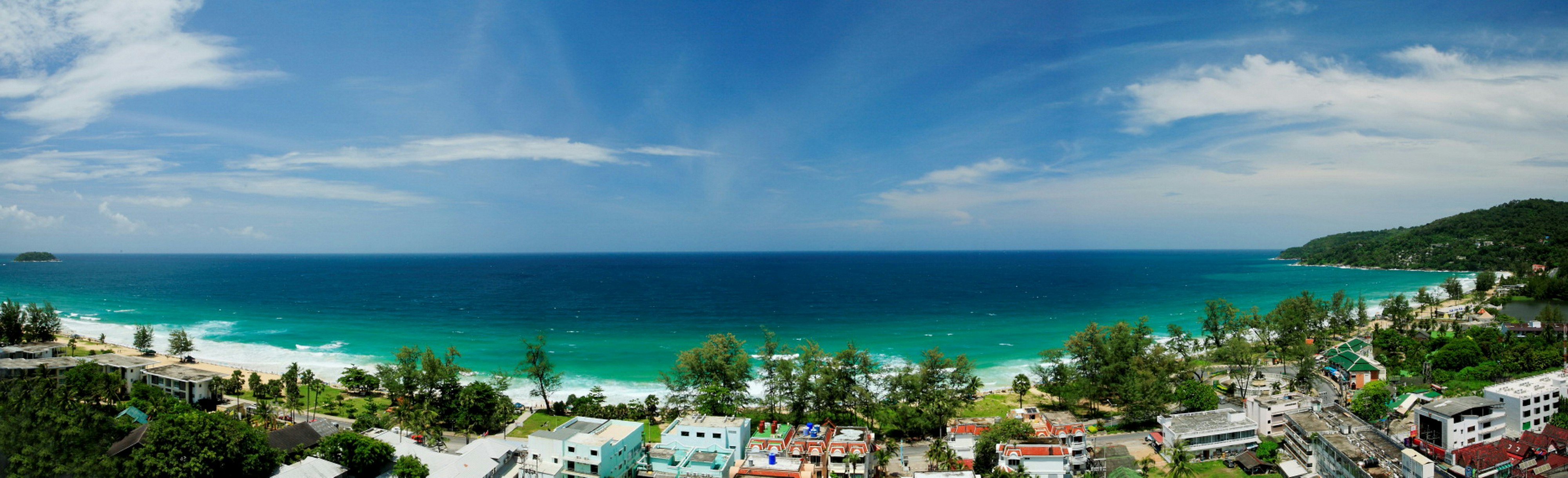 Waterfront Suites Phuket by Centara 71/76