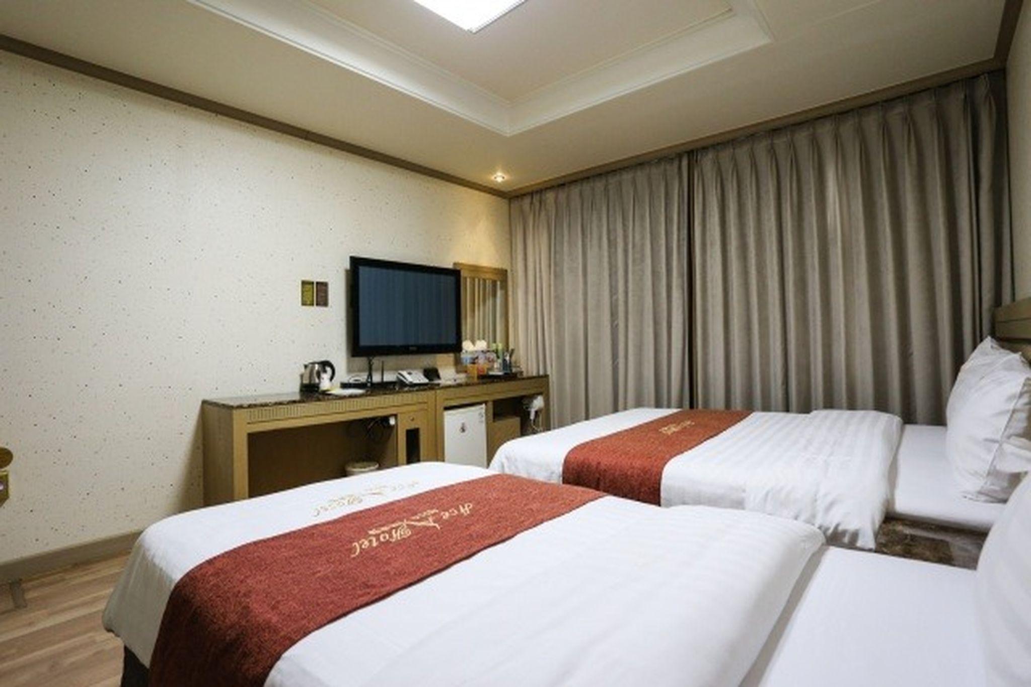 Jeongseon Ace Family Hotel 16/26