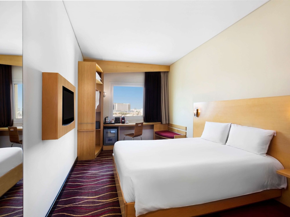 Ibis Muscat 15/48