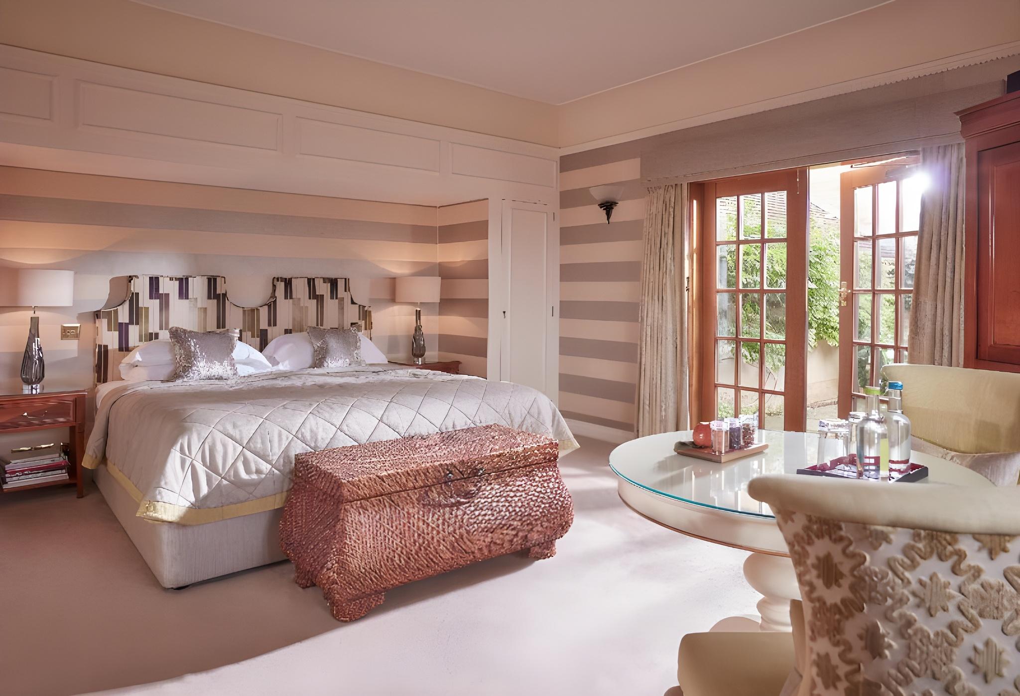 Master, House, King and Twin Beds