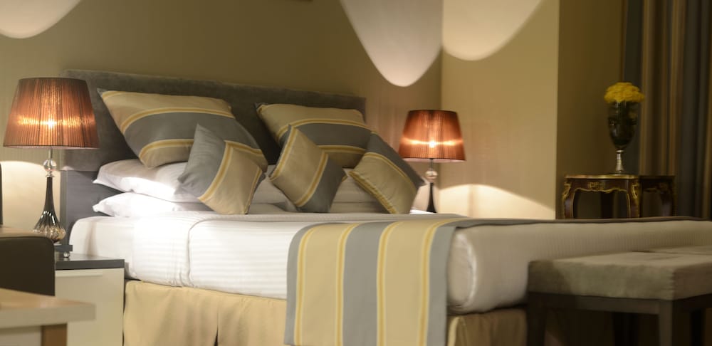 Magnum Hotel and Suites West Bay 6/54