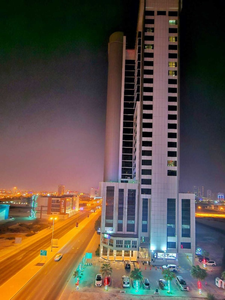S Hotel Bahrain 43/50