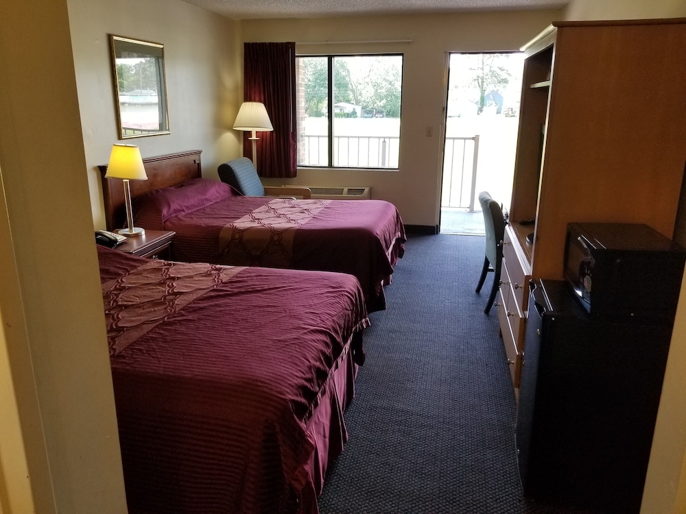 Americas Best Value Inn 17/40