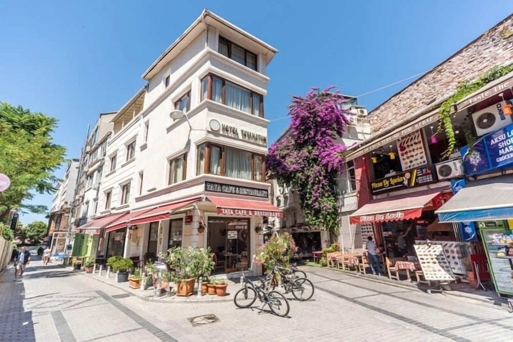 TAYA HATUN HOTEL 55/62