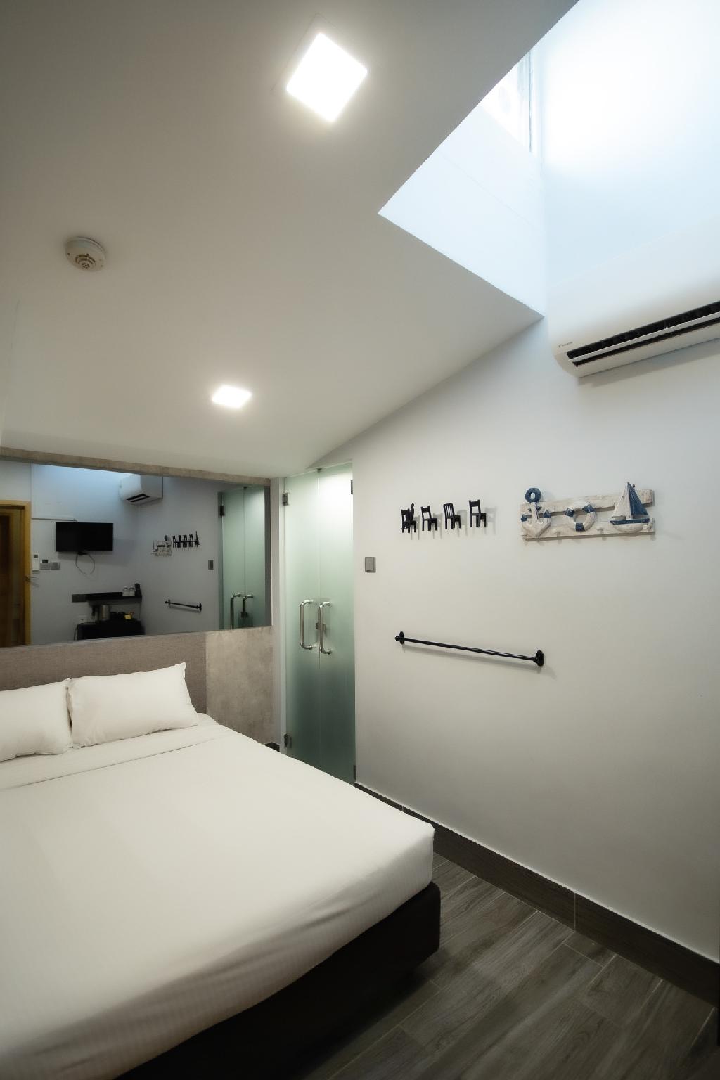 L Room
