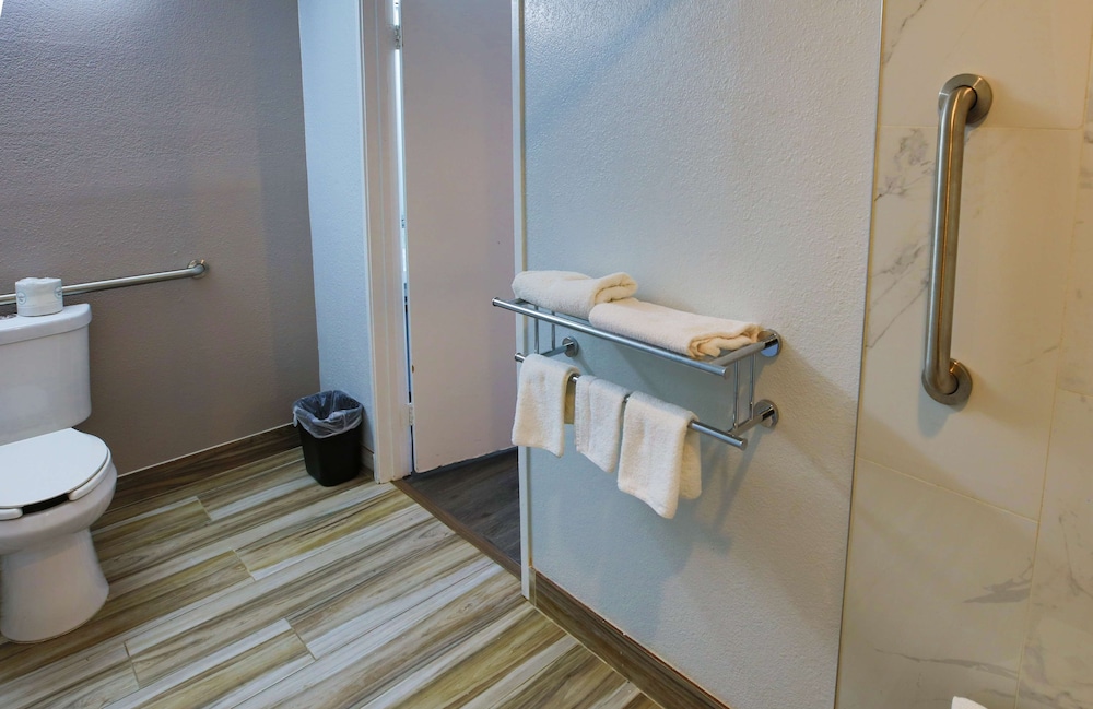 Motel6 Sacramento, CA - North 54/59