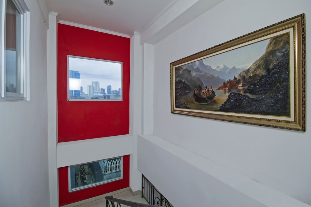 Reddoorz Plus At Guntur Raya Setiabudi 2/22