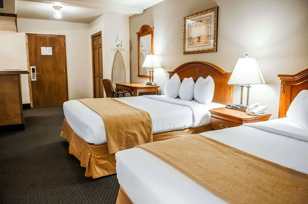 Hotel Inn Santa Fe 20/36
