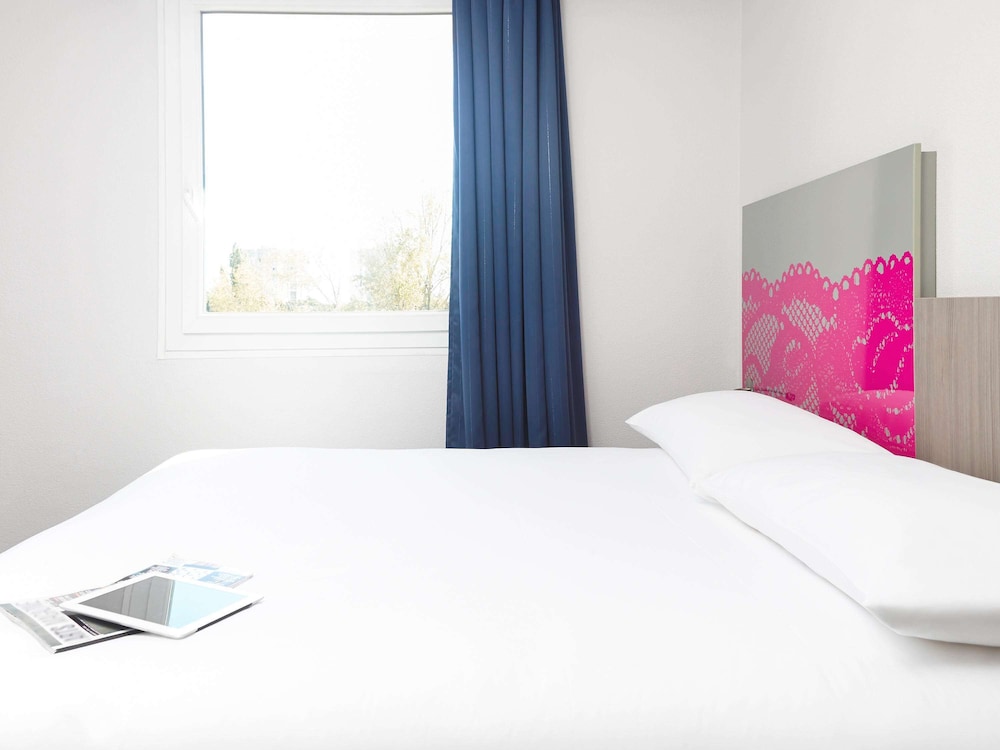 STANDARD, TWIN BEDS