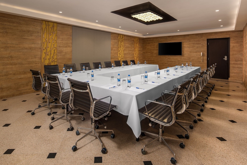 Delta Hotels Dar es Salaam 22/29