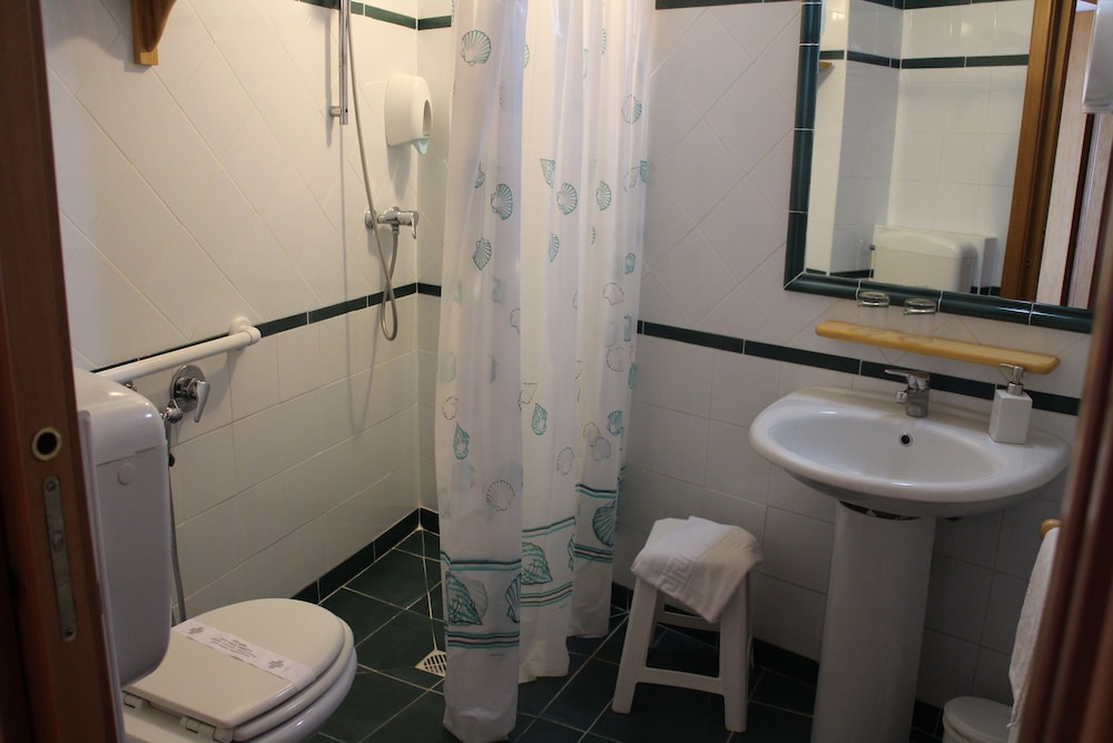 Aparthotel Domus De Janas Sul Mare 49/50