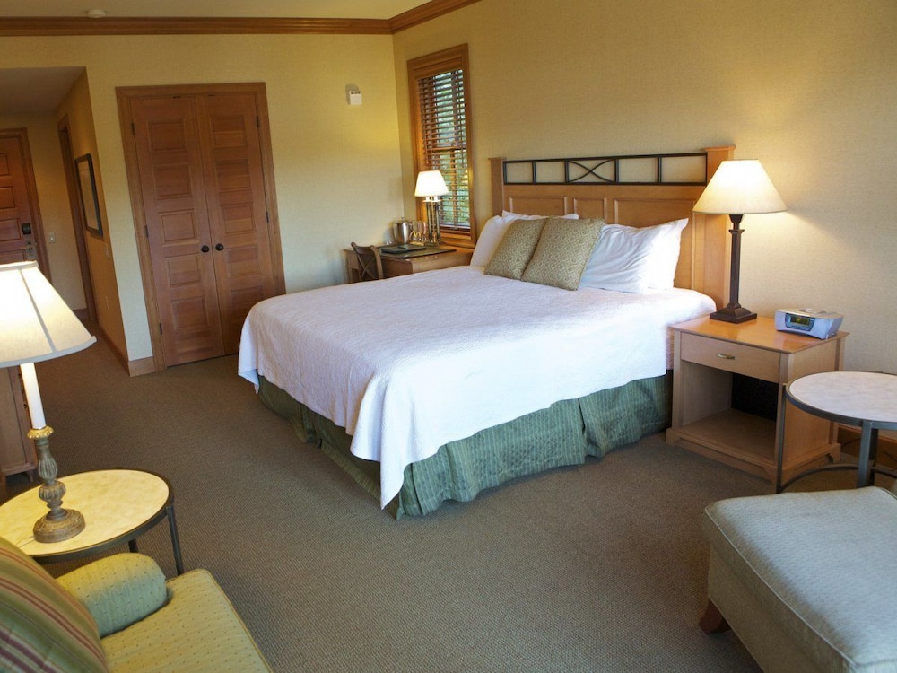Roche Harbor Resort 17/77