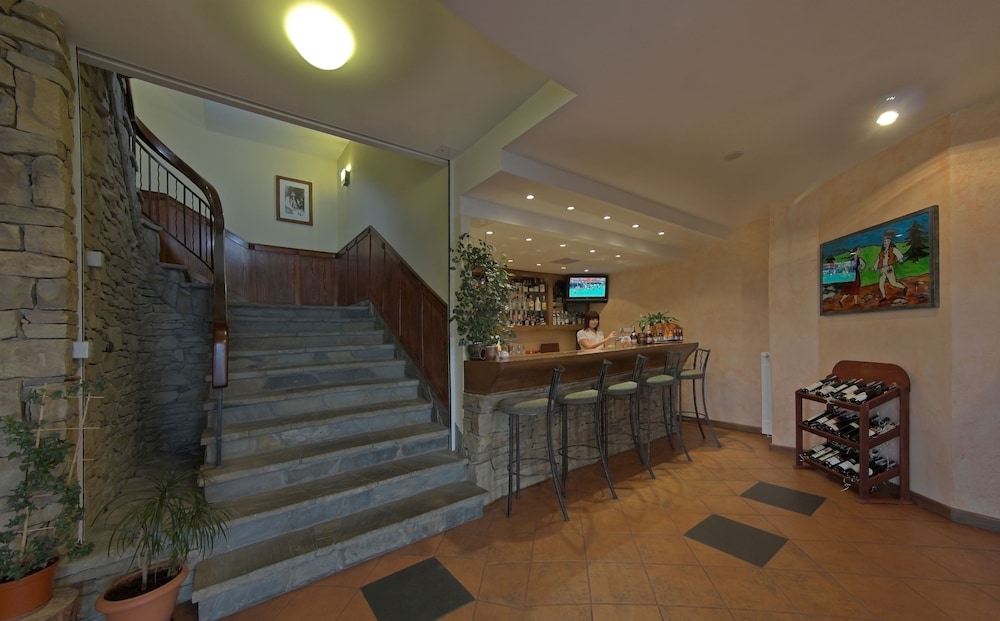 REDYK HOTEL 5/49