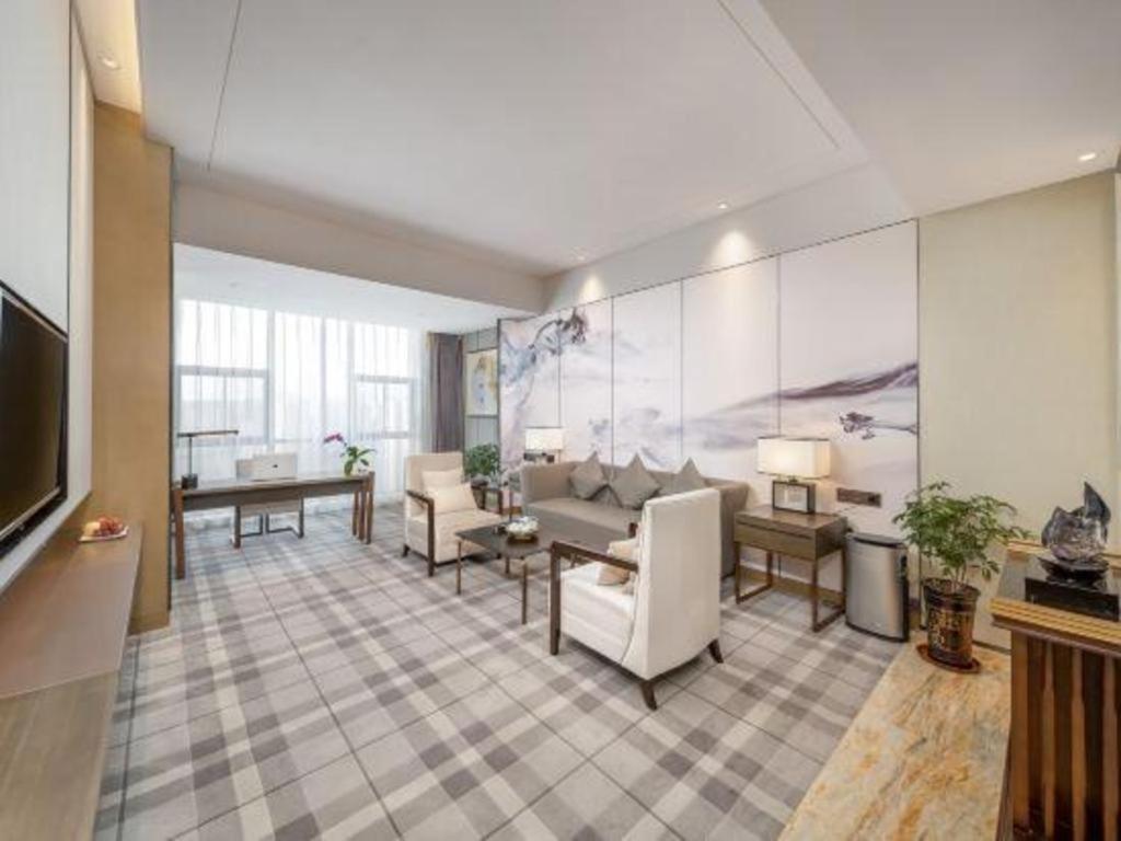 Zhong Ding Oriental Mandarin Hotel 34/50