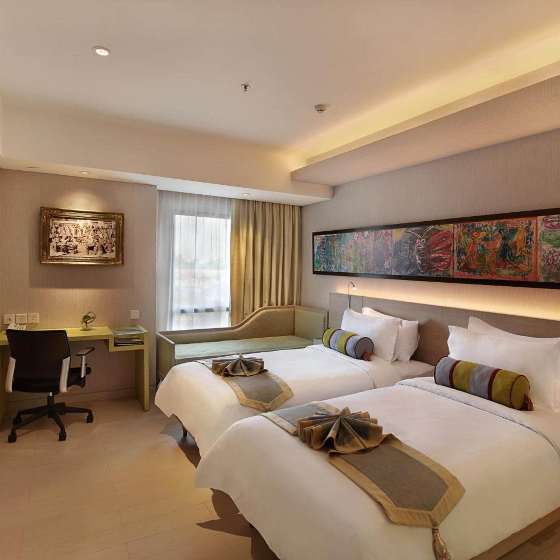 Plus, Superior, Twin Beds