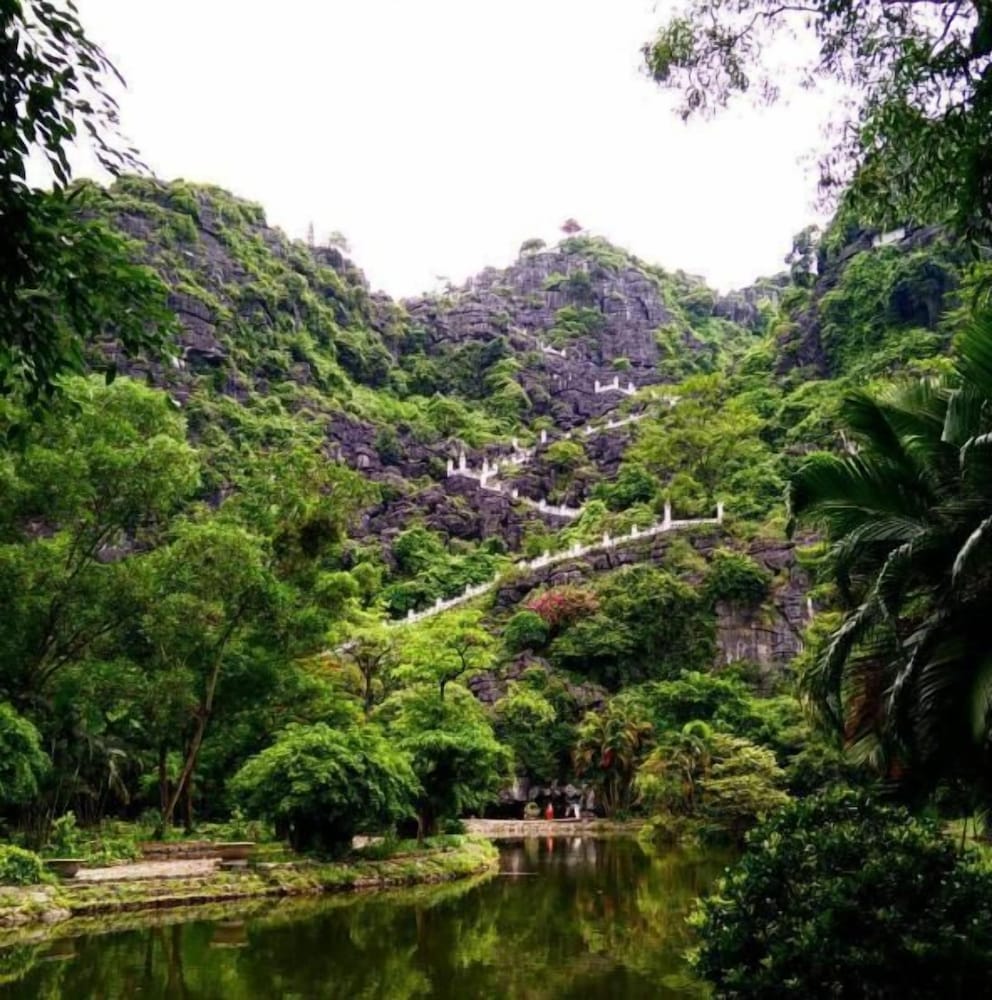 Tam Coc Mountain Bungalow 26/42