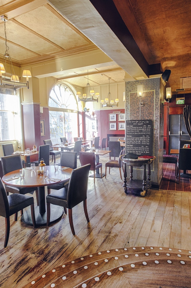 Classic Lodges the White Swan 33/48