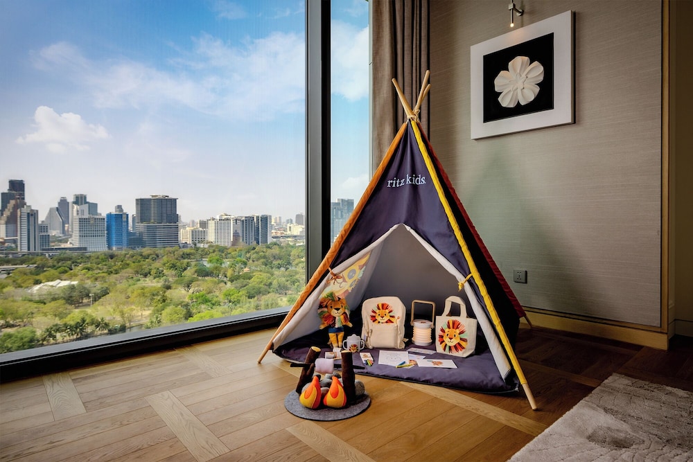 The Ritz-Carlton, Bangkok 21/45