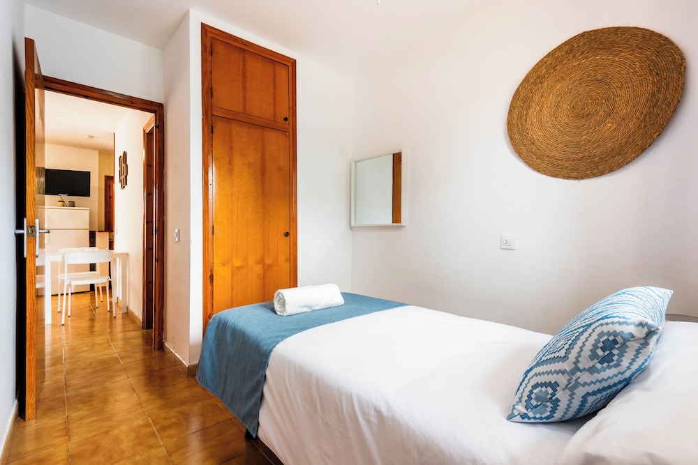 Apartamentos Mar Blanca 24/67