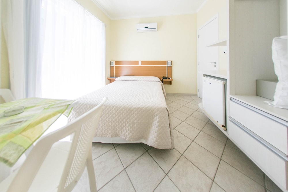 Bombinhas Praia Apart Hotel - Unidade Bombas 24/50