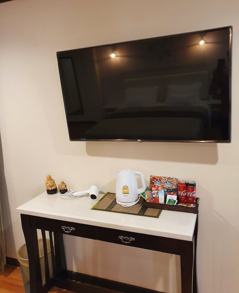 Cana Boutique Hotel 35/43