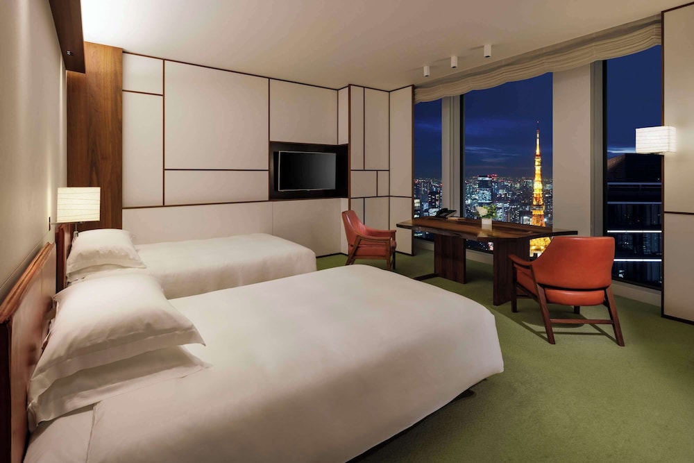 Room, Twin Beds, Tower View