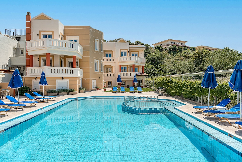 Artemis Hotel Apartments 6/50