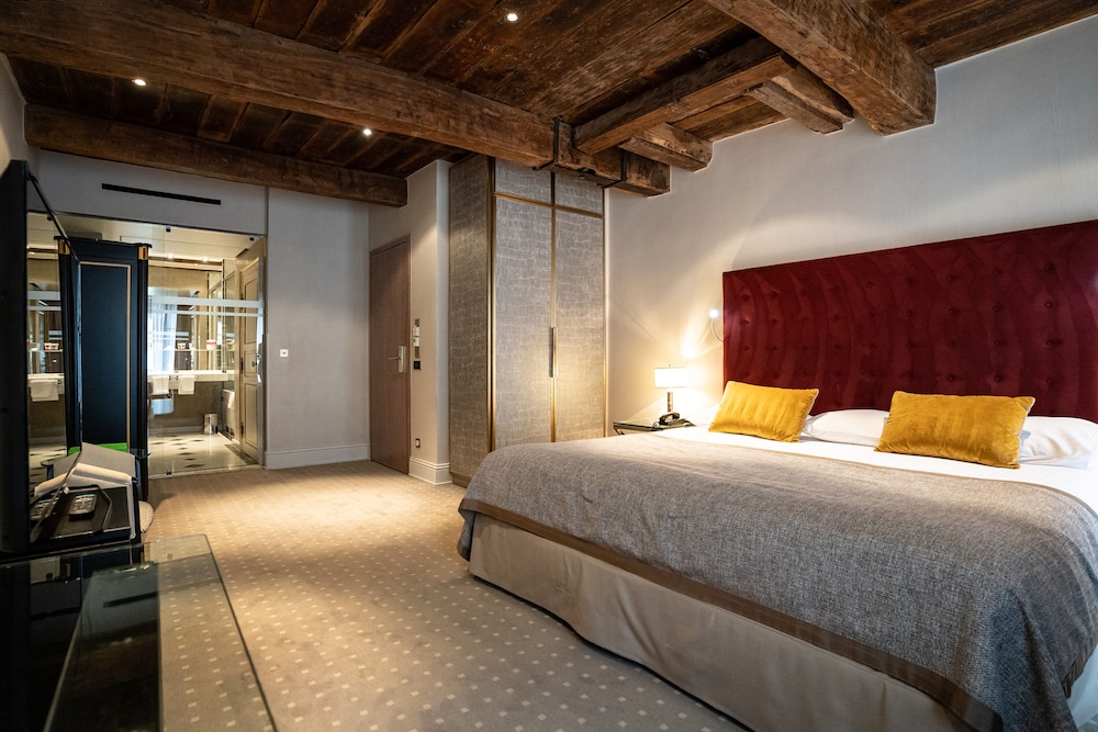 Room at Le Place D Armes, LUXEMBOURG