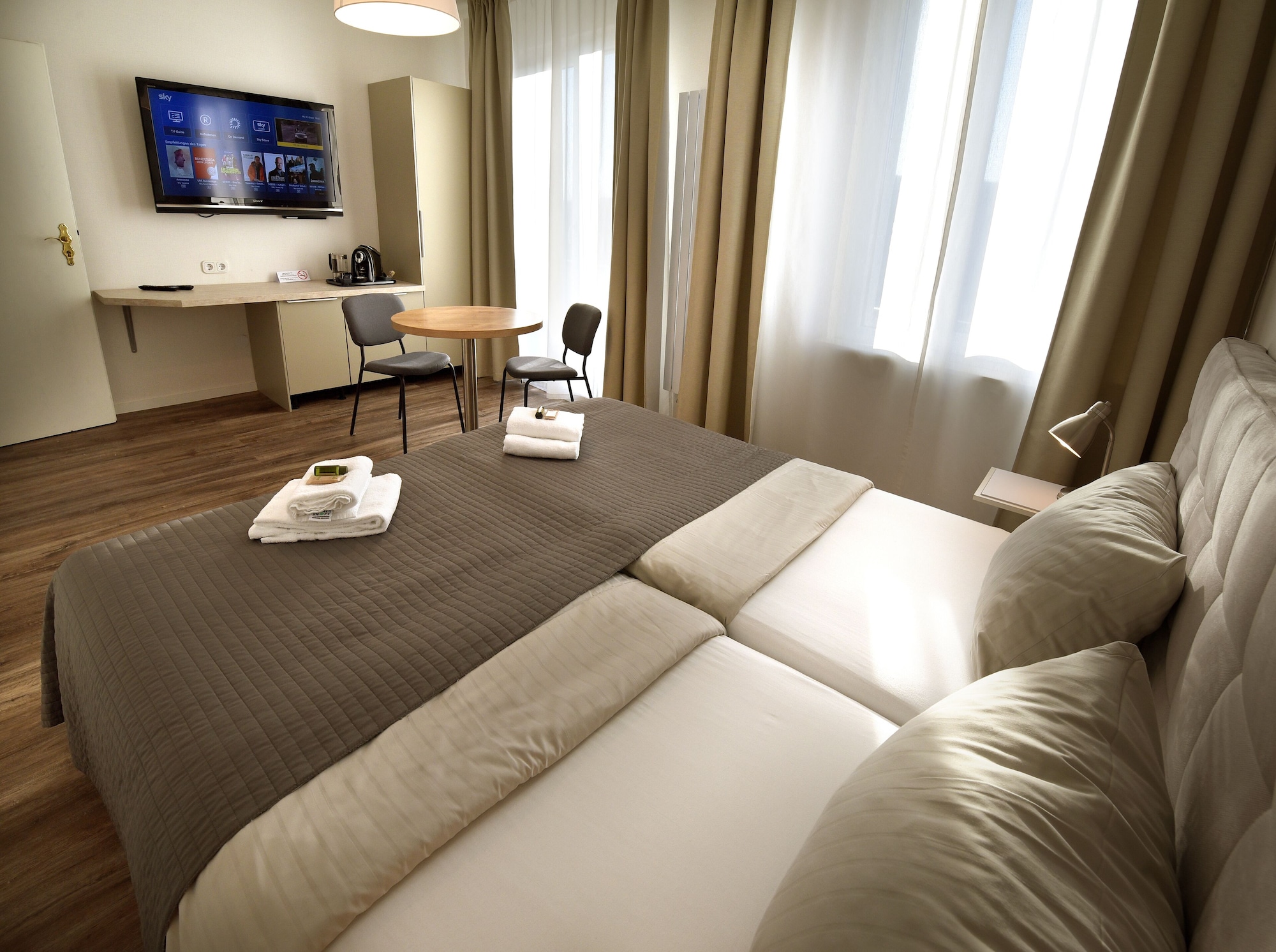 2 BEDROOMS, APARTMENT