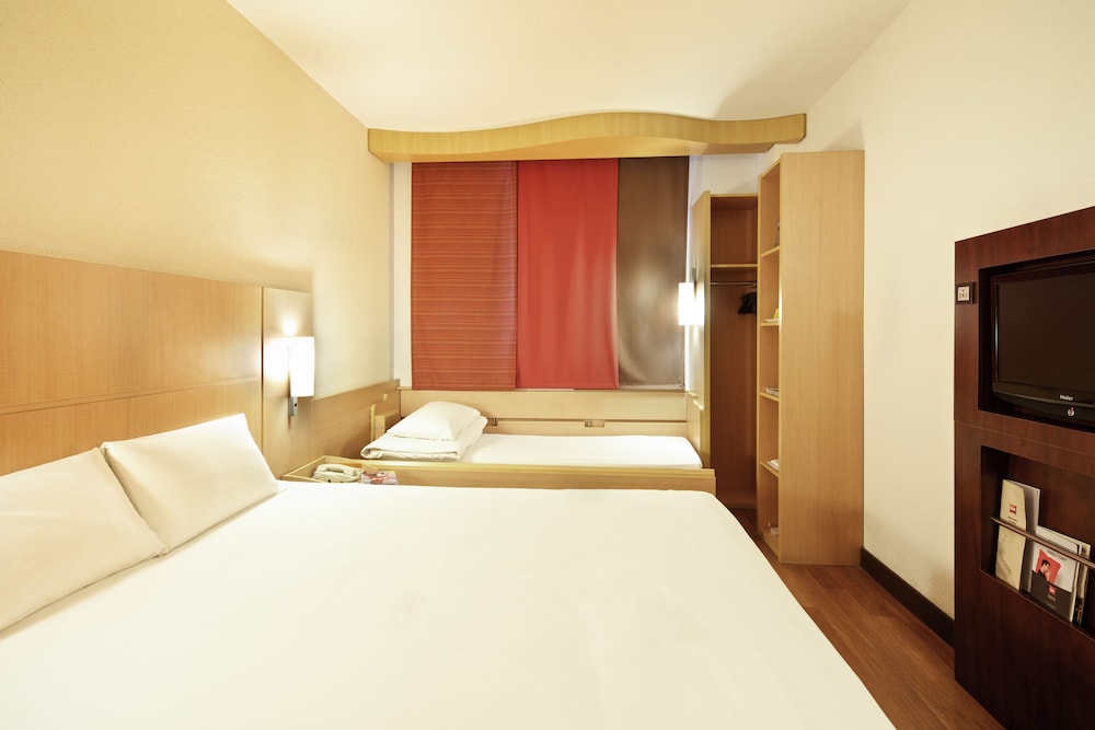 Ibis Paris Porte dItalie 32/72