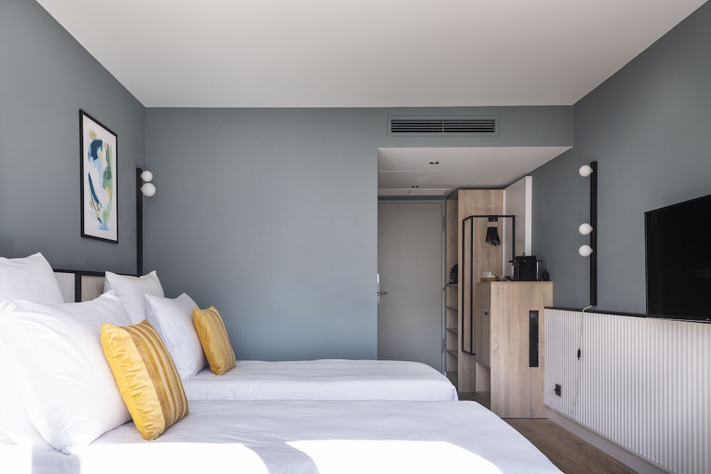 numa I Arc Rooms and Apartments (ex Hotel Angleterre) 7/38