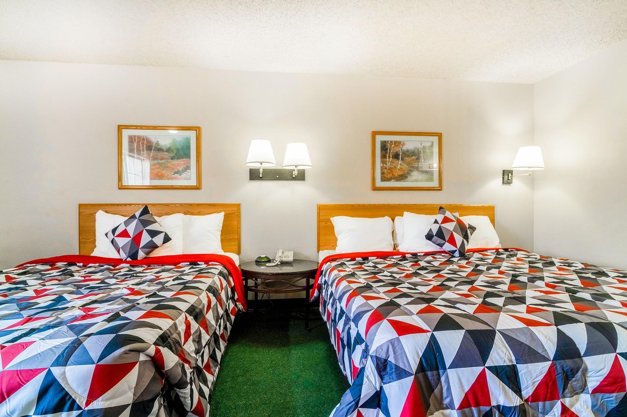 Room, Multiple Beds