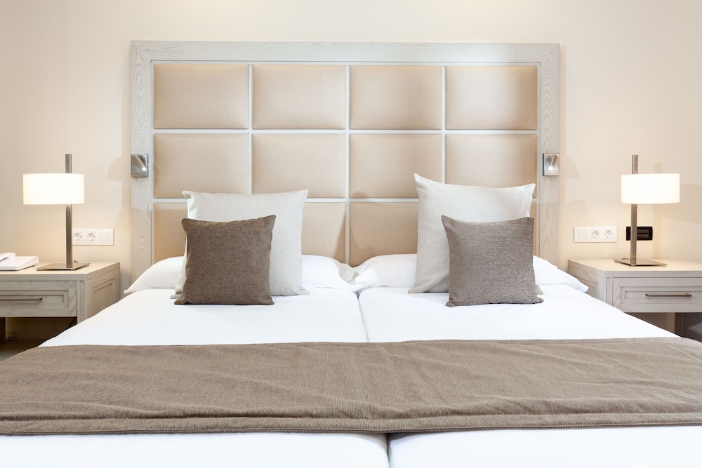 غرفة بسريرين منفصلين، Hotel Riu Garoe 4/5
