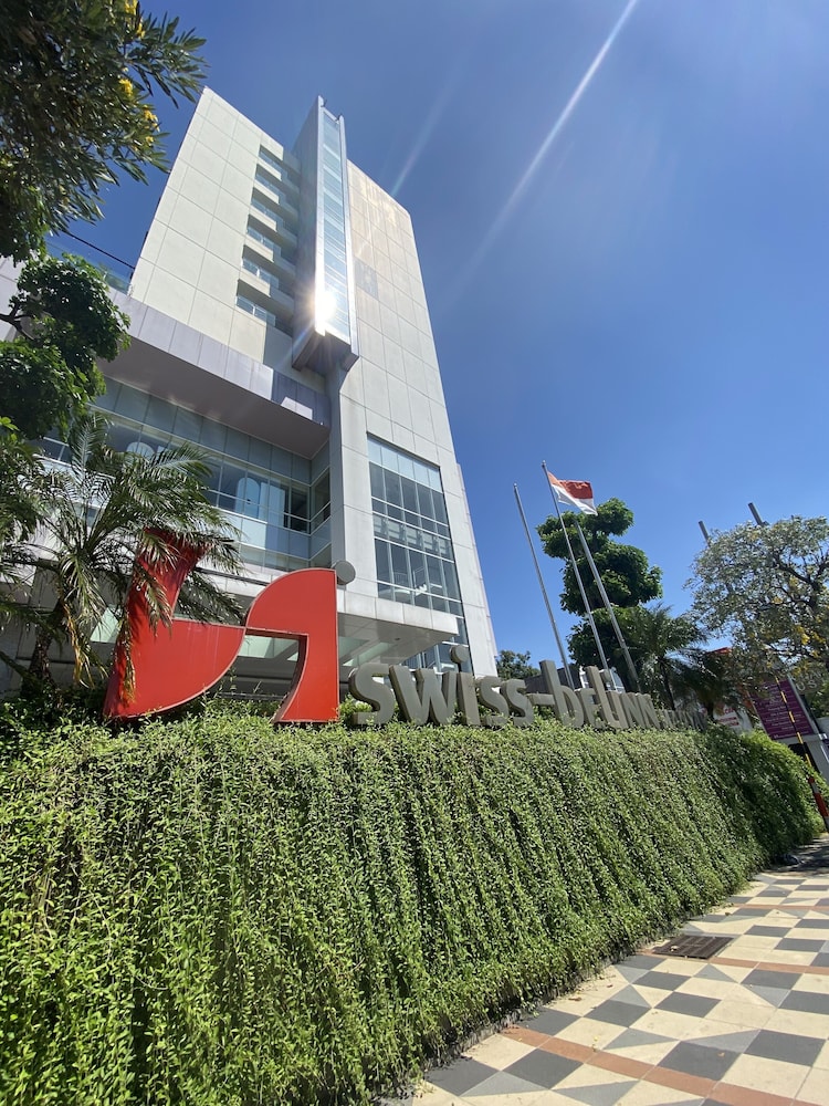 Swiss Belinn Manyar 71/75
